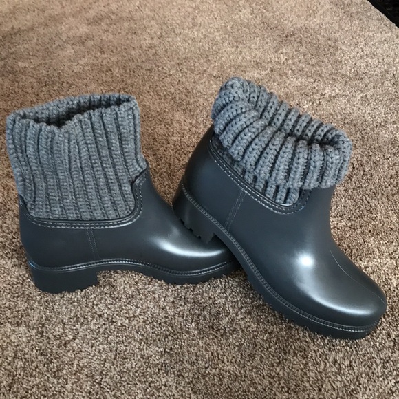 Skechers grey pouring boot with knit collar - Picture 6 of 6